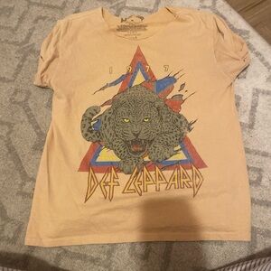 Def Leppard Woman Graphic Tee in Light Tan